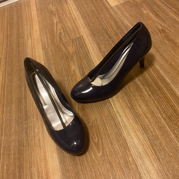 Blue Heels